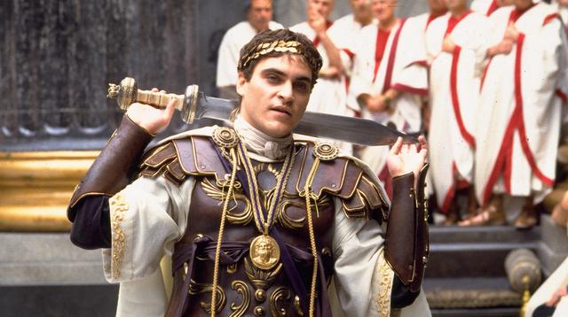 En "Gladiator" (2000), Phoenix interpretó al ambicioso emperador Commodus. Foto: Difusión.