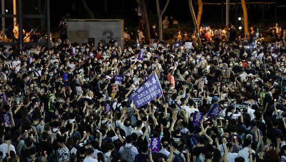 En la imagen se aprecia a cientos de manifestantes protestando en contra de la nueva ley de seguridad impuesta en Hong Kong. (Archivo/REUTERS/Tyrone Siu)