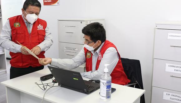 Las agrupaciones tienen hasta el 14 de junio para inscribir su fórmula para los comicios regionales y municipales. (Foto: JNE)