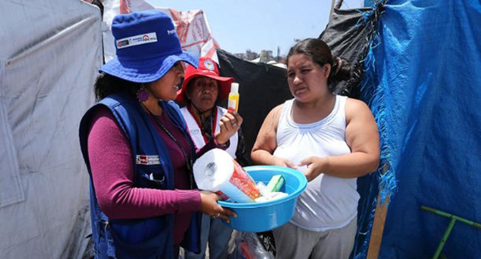 El Ministerio de Salud, a través de la Red de San Juan de Lurigancho, entregó 1,500 kits de aseo a la comunidad shipibo-conibo de Cantagallo. (Foto: Andina)