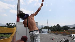 Venezuela: Policía impide paso de opositores en puente Simón Bolívar [FOTOS]