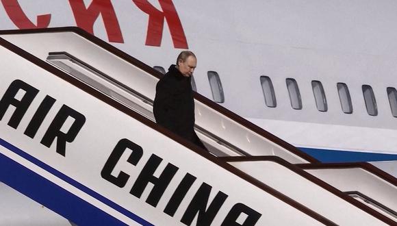 Vladimir Putin viajó a Pekín y se reunió con el presidente Xi Jinping pocas semanas antes de iniciar la invasión a Ucrania. (GETTY IMAGES).