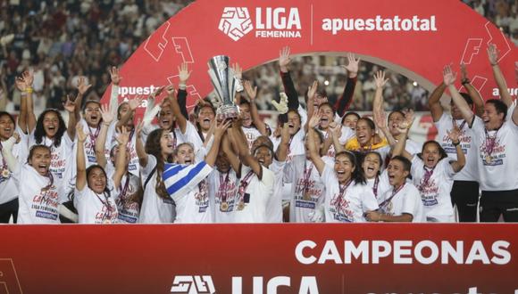 Universitario Femenino consiguió su décimo título en el fútbol femenino. (Foto: Violeta Ayasta / GEC)