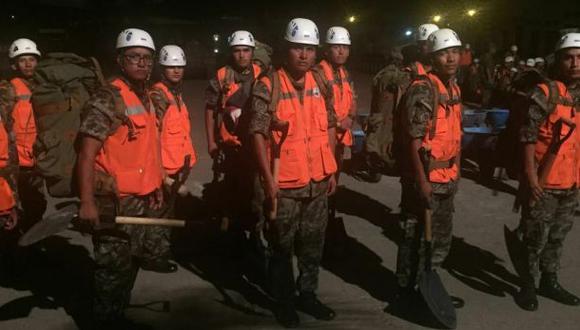 Huaico: 300 soldados apoyarán en desbloqueo y limpieza de vías