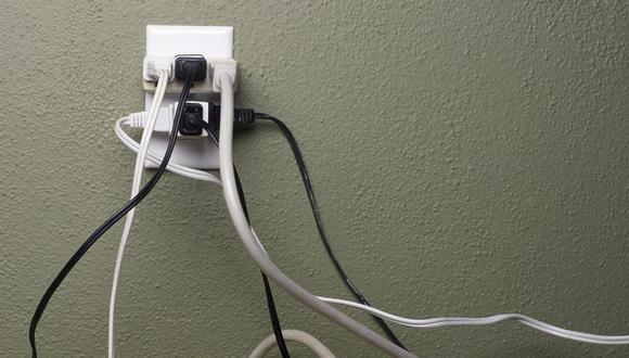 Evita riesgos eléctricos en el hogar durante las fiestas de fin de año.(Foto: Osinergmin)