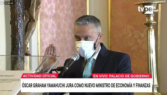 Oscar Graham juró como nuevo ministro de Economía y Finanzas. (Foto: TV Perú)