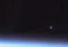 NASA corta transmisión en vivo en espacio cuando aparece rara luz