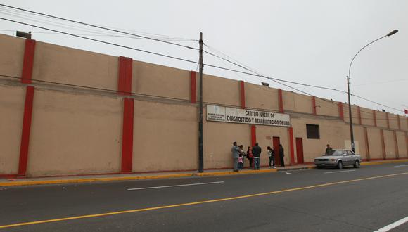 El menor abandonó el centro por la puerta de estacionamiento informó su abogado, Walter Ayala para ATV+. (Foto: Archivo El Comercio)
