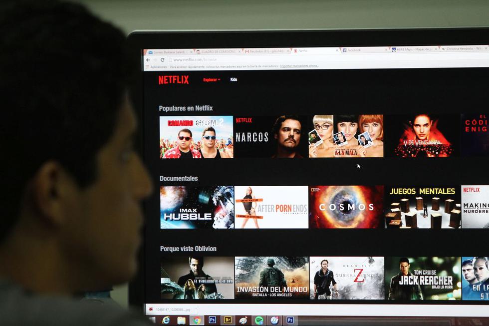 Netflix anunció que lanzará un programa piloto en Perú, Chile y Costa Rica para evitar que sus usuarios compartan sus contraseñas con otras personas fuera de su hogar, uno de los más persistentes problemas para el popular servicio de streaming que depende de las suscripciones para subsistir. (Fuente: Giulano Buiklece/GEC)
