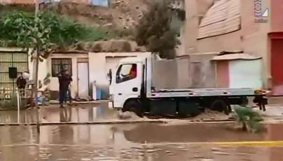 Chorrillos: desborde del río Surco inunda varias viviendas