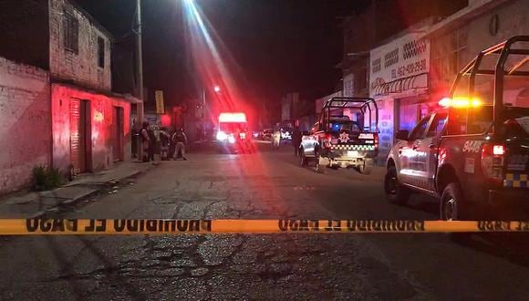 La Guardia Nacional y la Policía Municipal acordonan la zona donde fueron asesinadas 11 personas en la ciudad de Irapuato, estado de Guanajuato, México.(EFE/ Str).