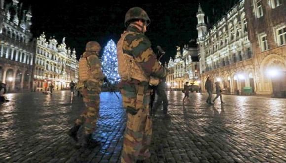 Apuñalan a turista estadounidense en plena plaza de Bruselas