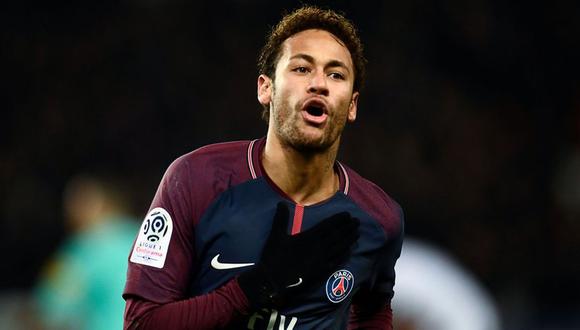 El portal francés "L'Équipe" informó que el PSG no tiene ningún plan para aumentarle el sueldo a Neymar. Se rumoreaba que el brasileño exigía eso para mantenerse en el conjunto parisino. (Foto: AFP)
