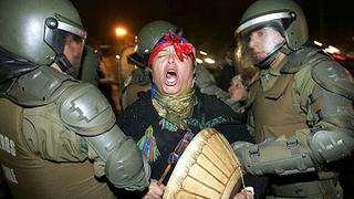 Policías chilenos son acusados de torturar a mapuches