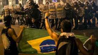 Brasil: Primera pelea entre hinchas fue por bandera argentina