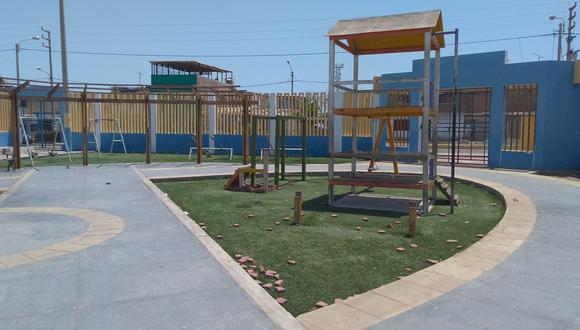 Juegos infantiles en mal estado pondrían en riesgo la vida de los niños de San Juan. (Foto: cortesía Reynaldo Manrique)