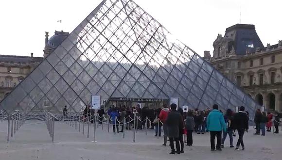 Francia: Ataque terrorista en el Museo del Louvre [VIDEOS]