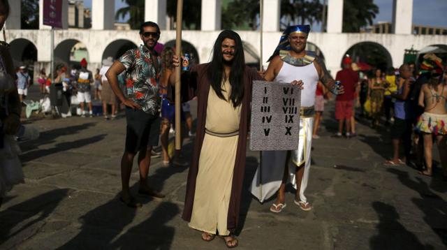 Fiesta y protesta: Brasil y la antesala del Carnaval de Río - 12
