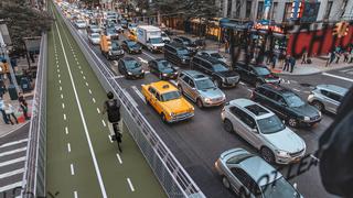 Ciclovía flotante y solar: ¿una solución por falta de espacio en grandes ciudades? | VIDEO