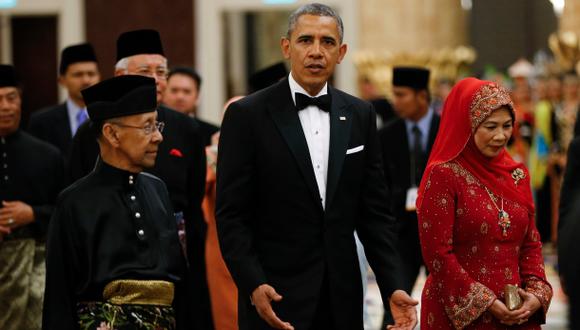 Obama evoca la pasión de su madre en cena de gala en Malasia