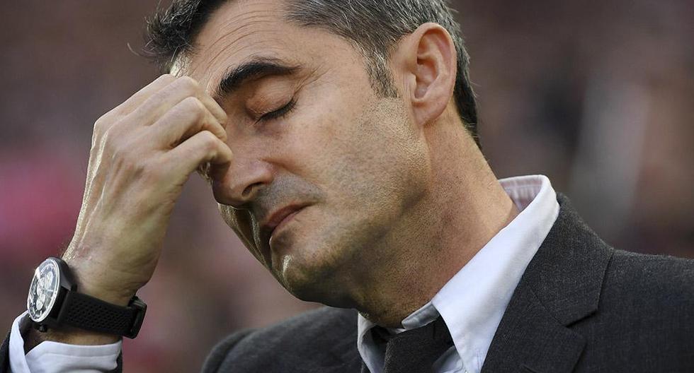 Ernesto Valverde expresó que no cambiaría \"casi nada\" de lo hecho ante Liverpool en Anfield, a pesar del 4-0 | Foto: Getty Images