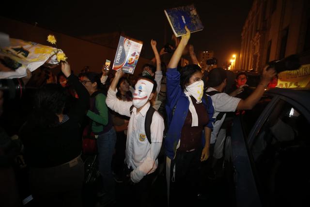 Cercado de Lima: manifestantes marchan para reclamar mejores condiciones laborales. (Foto: Mario Zapata)