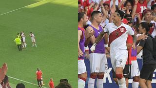 Hincha se metió al campo de juego a celebrar el gol con Gianluca Lapadula | VIDEO