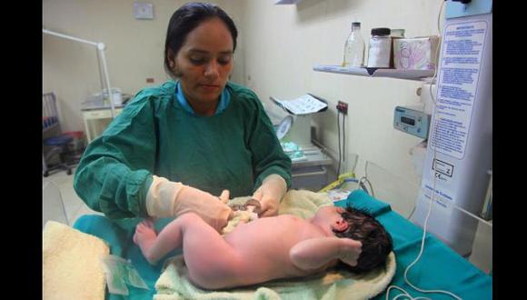 Chimbote: tres bebes nacieron en Navidad