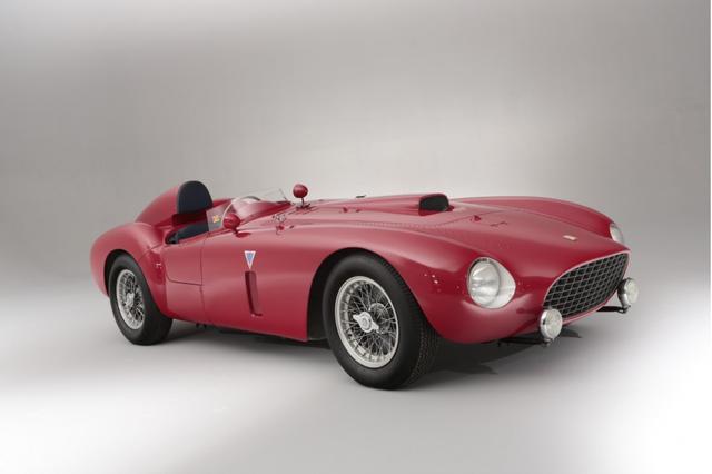 FOTOS: Pagan 18,3 millones de dólares por Ferrari de 1954 - 1