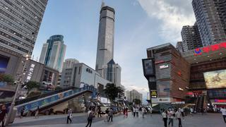 China cerró hasta nuevo aviso el SEG Plaza, el rascacielos de 350 metros que tembló en varias ocasiones