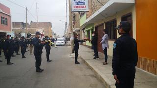 Áncash: despiden con honores a policía que murió por COVID-19 en Chimbote