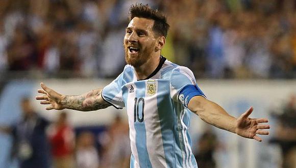 Messi habla en la cancha, con la pelota, por Jorge Barraza