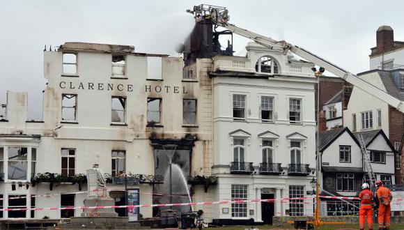 Se incendió el hotel más antiguo del Reino Unido [VIDEO]