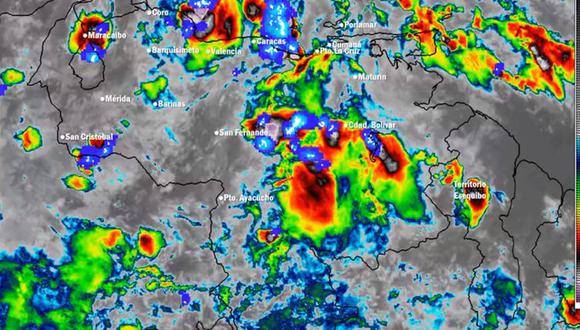 La Onda tropical 47 se desplaza hacia el occidente de Venezuela provocando fuertes lluvias.