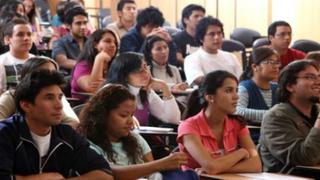 El 60% de jóvenes peruanos que abandonan sus estudios se dedican a trabajar