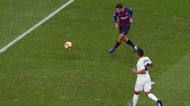 El atacante del Barcelona anotó la ventaja parcial tras una excepcional corrida de Jordi Alba por el lado derecho del Real Madrid. (Foto: EFE)