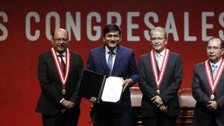  Felipe Castillo, de Podemos Perú, es el tercer congresista que confirma tener coronavirus