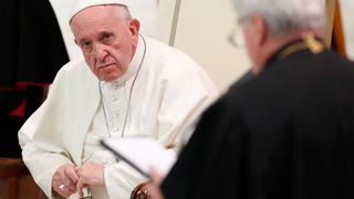 Papa Francisco expulsa del sacerdocio a ex obispos chilenos por abuso sexual