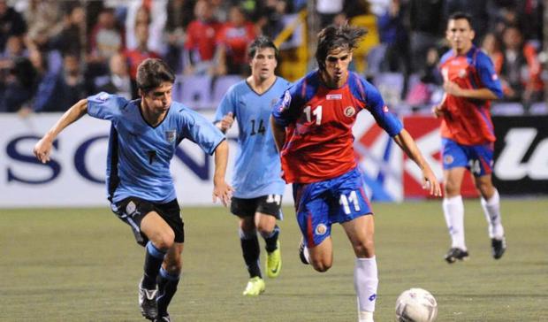 For the third time in a row Uruguay went to a playoff to go to a World Cup.  It was for South Africa 2010. Their rival was Costa Rica, which they finally defeated.  (Photo: Agencies)