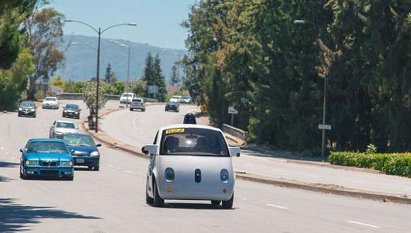 Auto autónomo de Google recorre calles públicas por primera vez