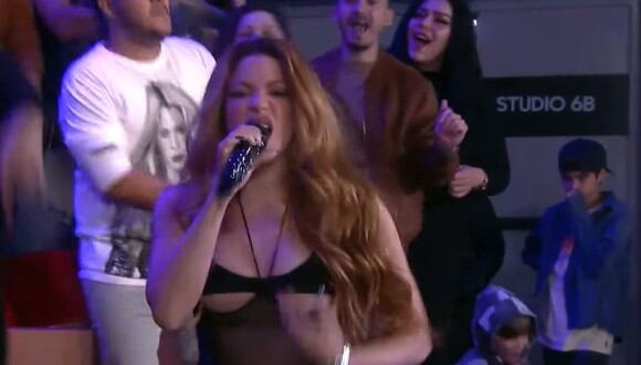 El gesto de uno de los hijos de Shakira al verla cantar con Bizarrap en el programa de Jimmy Fallon. (Foto: YouTube / The Tonight Show Starring Jimmy Fallon)