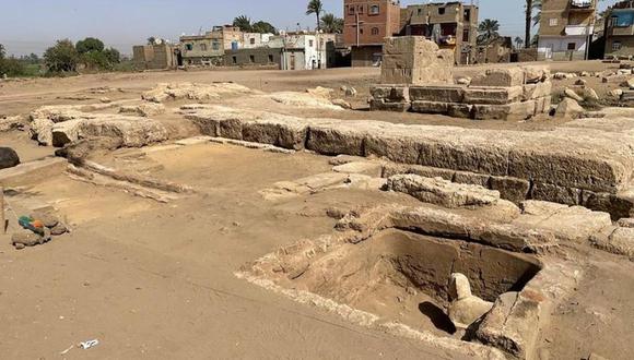 Zona de excavación donde se encontró la esfinge en el Templo de Dendara