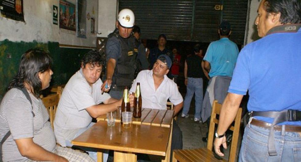 Condenan a mujer por beber en ley seca. (Foto: Andina)