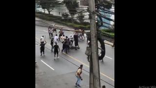 San Miguel:  enfrentamiento entre barristas en la Av. La Paz deja a un hombre en estado grave