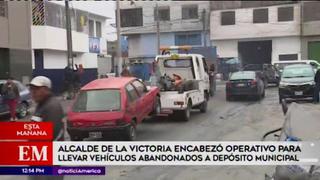 Municipalidad de La Victoria envía autos abandonados al depósito