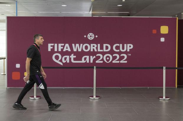 La elección de Qatar como sede del Mundial 2022 y todas las denuncias detrás ocupa gran parte de la docuserie de Daniel Gordon. (Foto: Christopher Pike/Bloomberg)