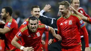 A Gales le sale cara su primera Eurocopa