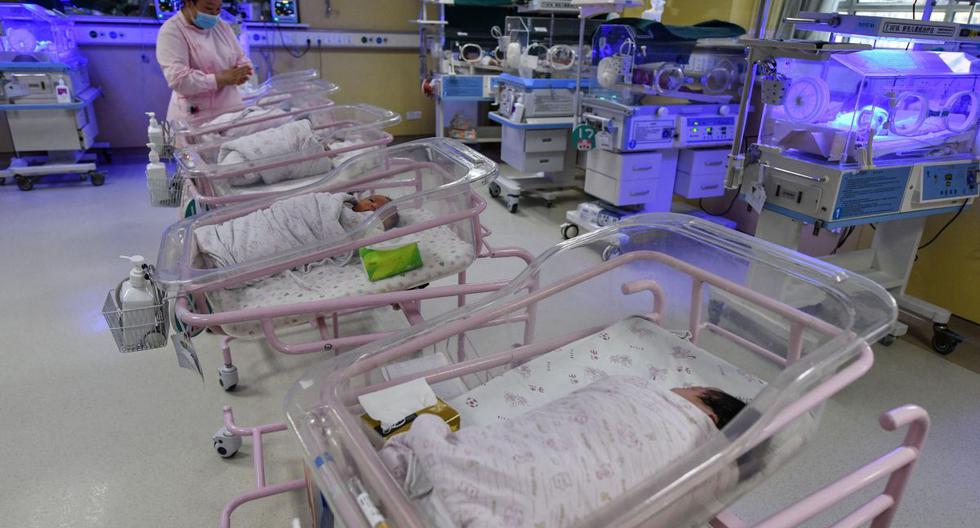A South African woman gives birth to 10 babies, two more than doctors expected