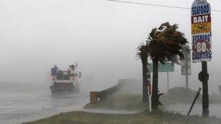 La fuerza del poderoso huracán Florence antes de tocar tierra en EE.UU. | FOTOS