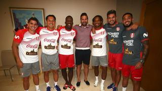 Con el ‘Bombardero’: Claudio Pizarro acompañó a los jugadores de la selección peruana | FOTO